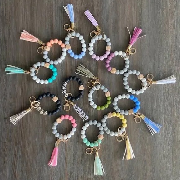 KeyChain Bracelets - Picture 1 of 1